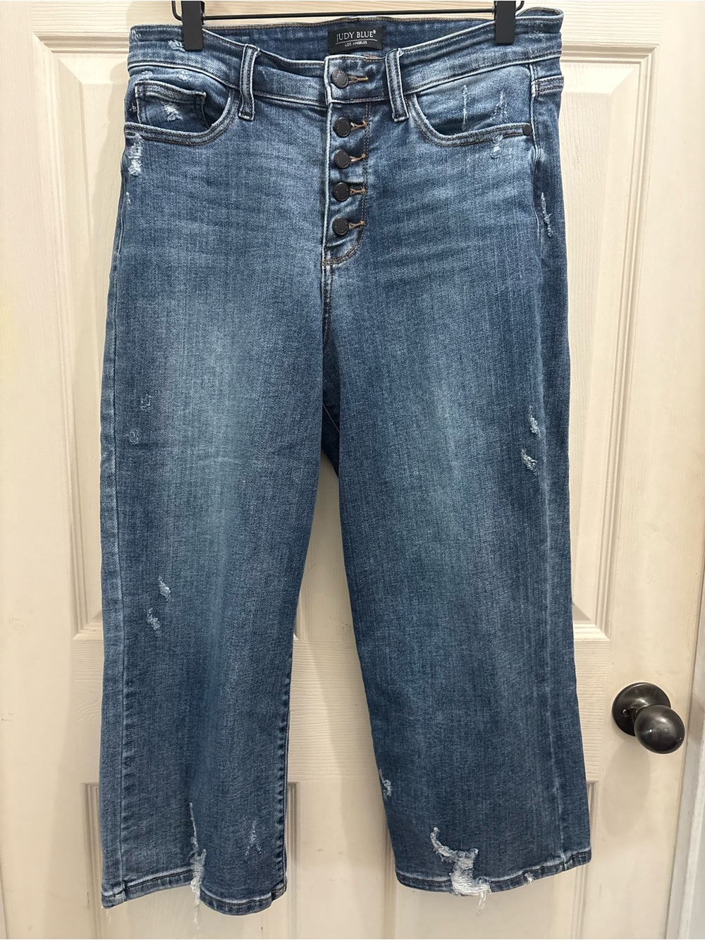 Judy Blue Medium Blue Distressed Cropped Button-Fly Jeans